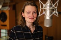 Birte Schnöink als Erzählerin